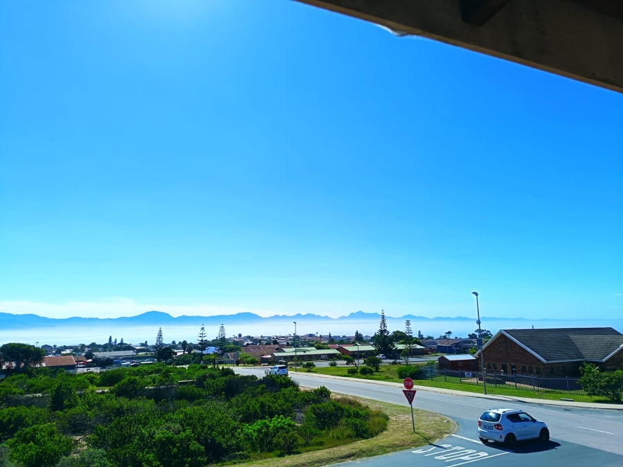 3 Bedroom Property for Sale in Heiderand Western Cape